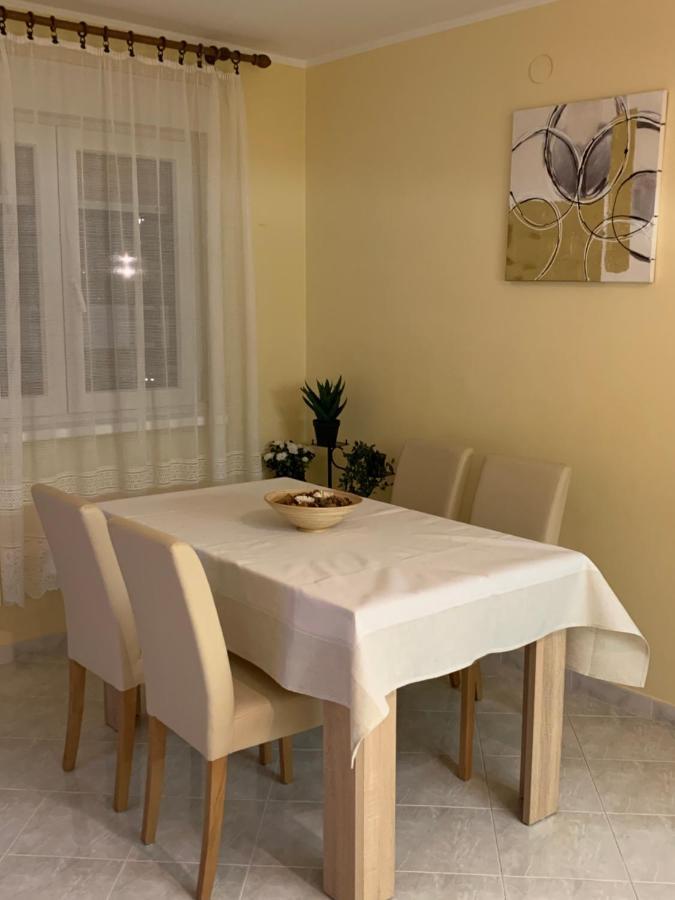 Patricia 1987 Apartman Pula