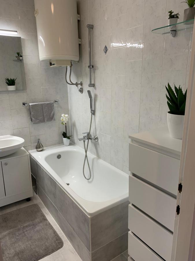 Apartman Patricia 1987